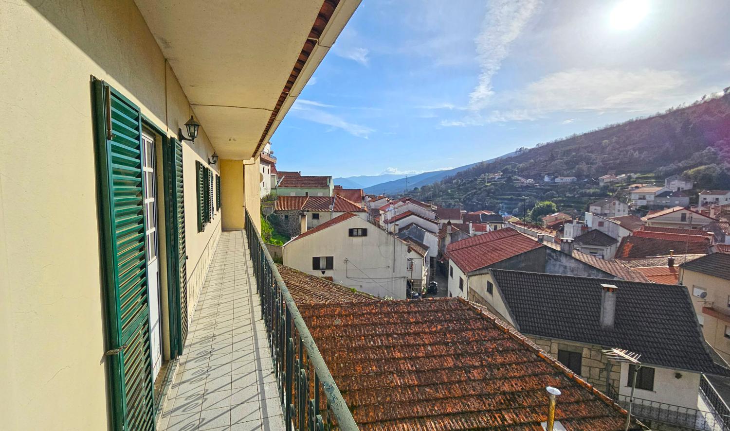  te koop dorpshuis Famalicão Guarda 4