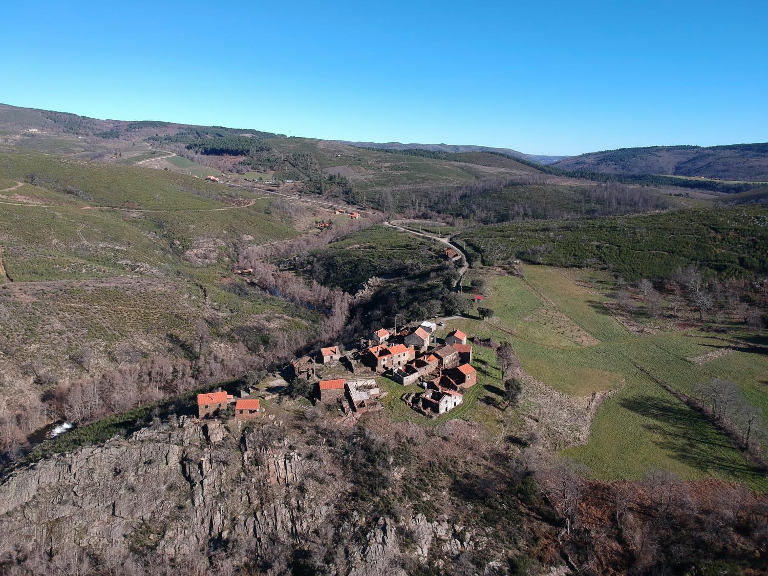  te koop dorpshuis Quinta da Taberna Guarda 1