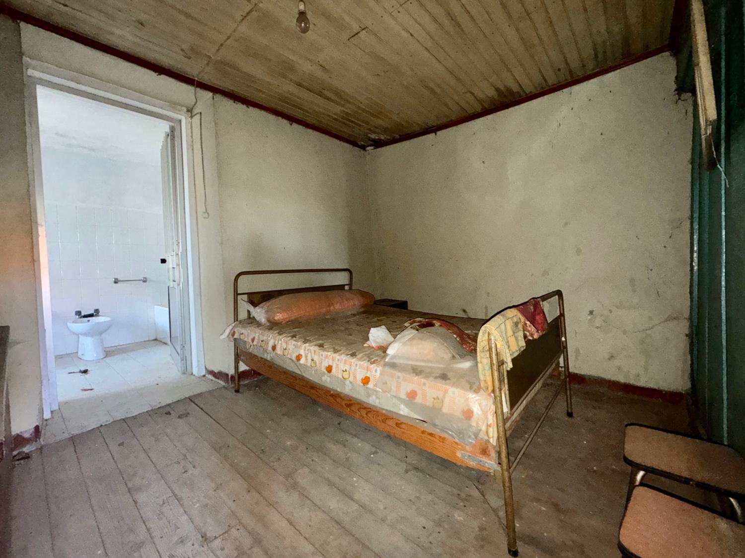  te koop dorpshuis Pousafoles do Bispo Sabugal 9